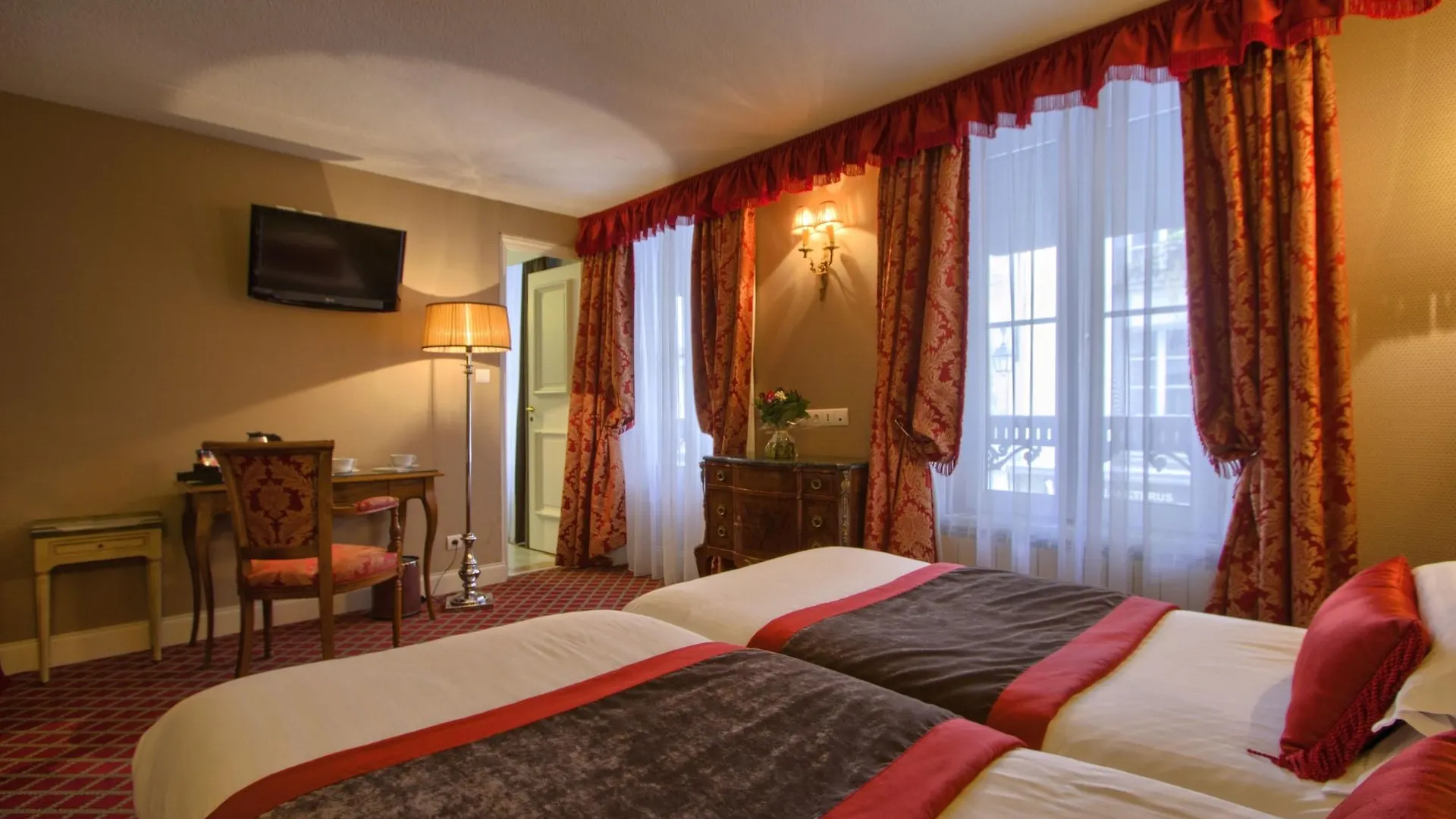 Hotel De Seine 3*
