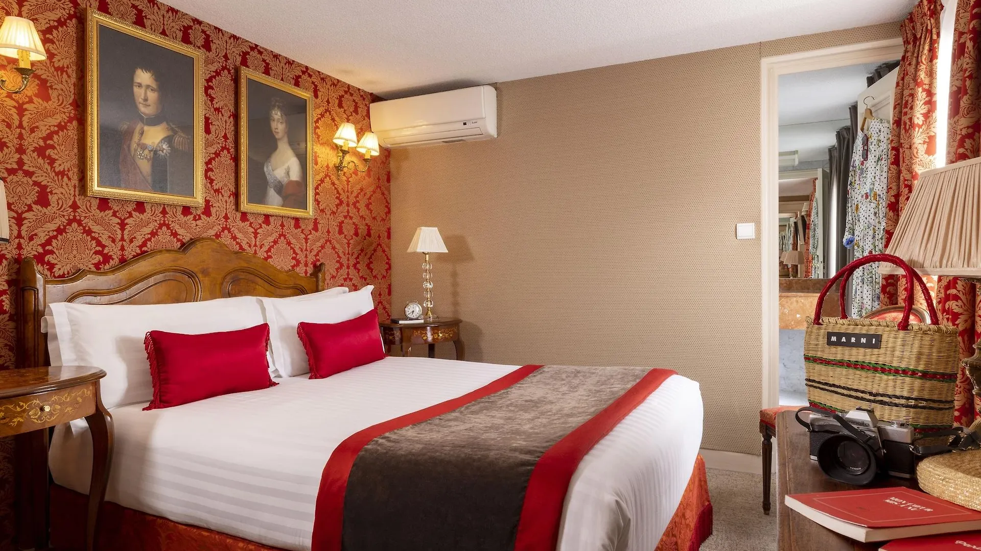 De Seine Hotel 3*